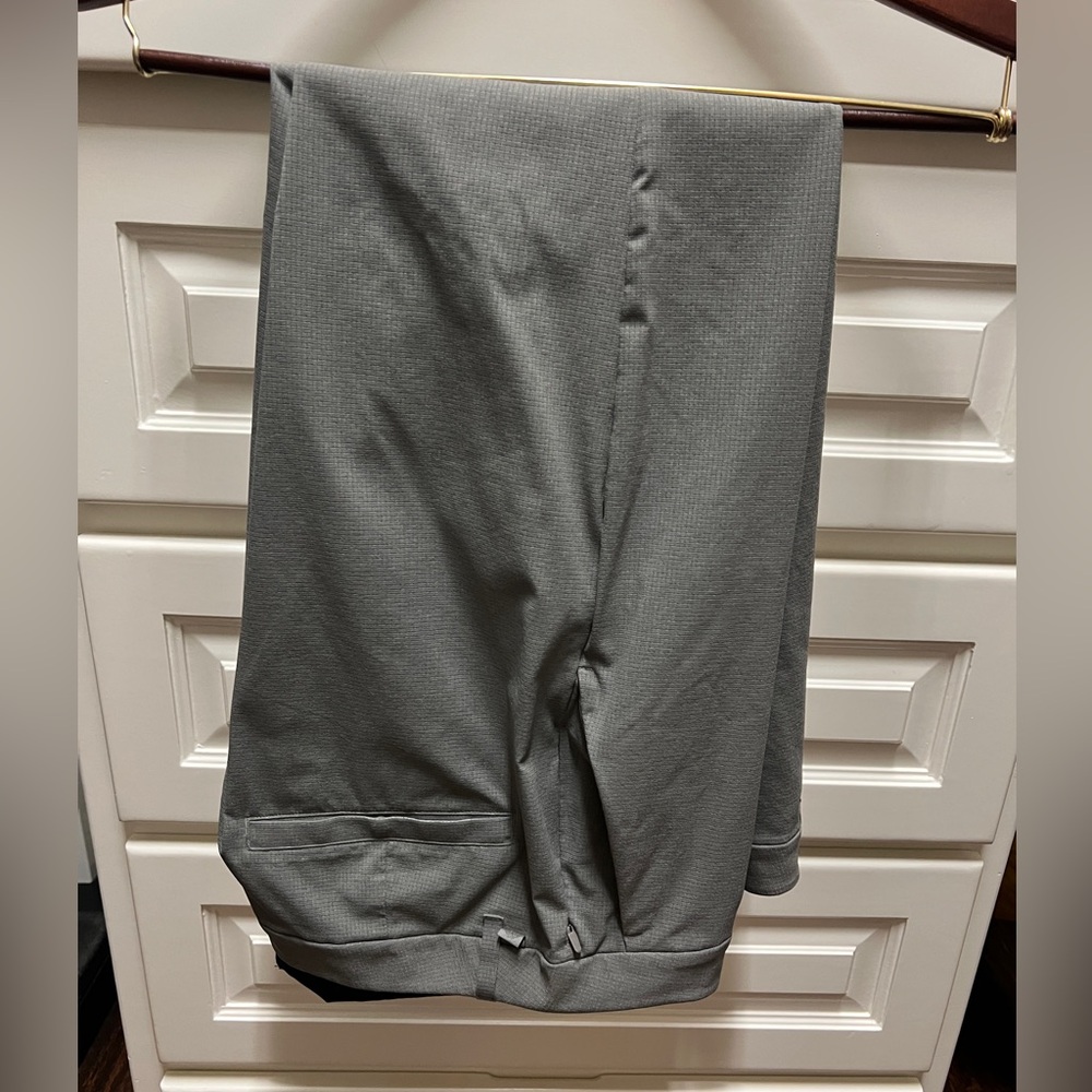 Lululemon Athletica Men's Charcoal ABC Pants